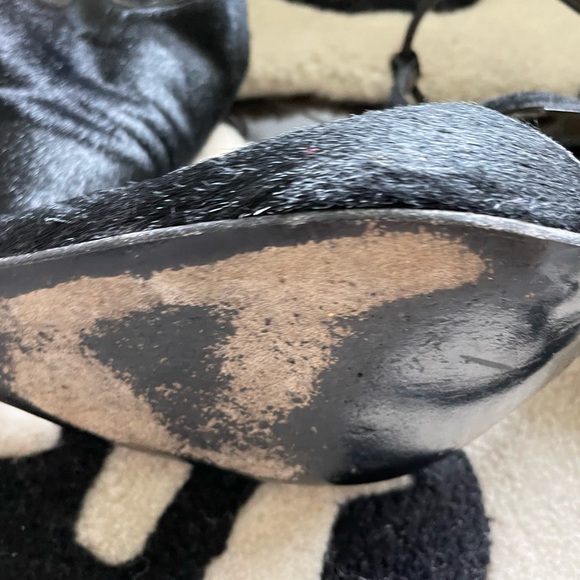 Sergio Rossi Calf-hair T-Strap heels - Picture 6 of 7